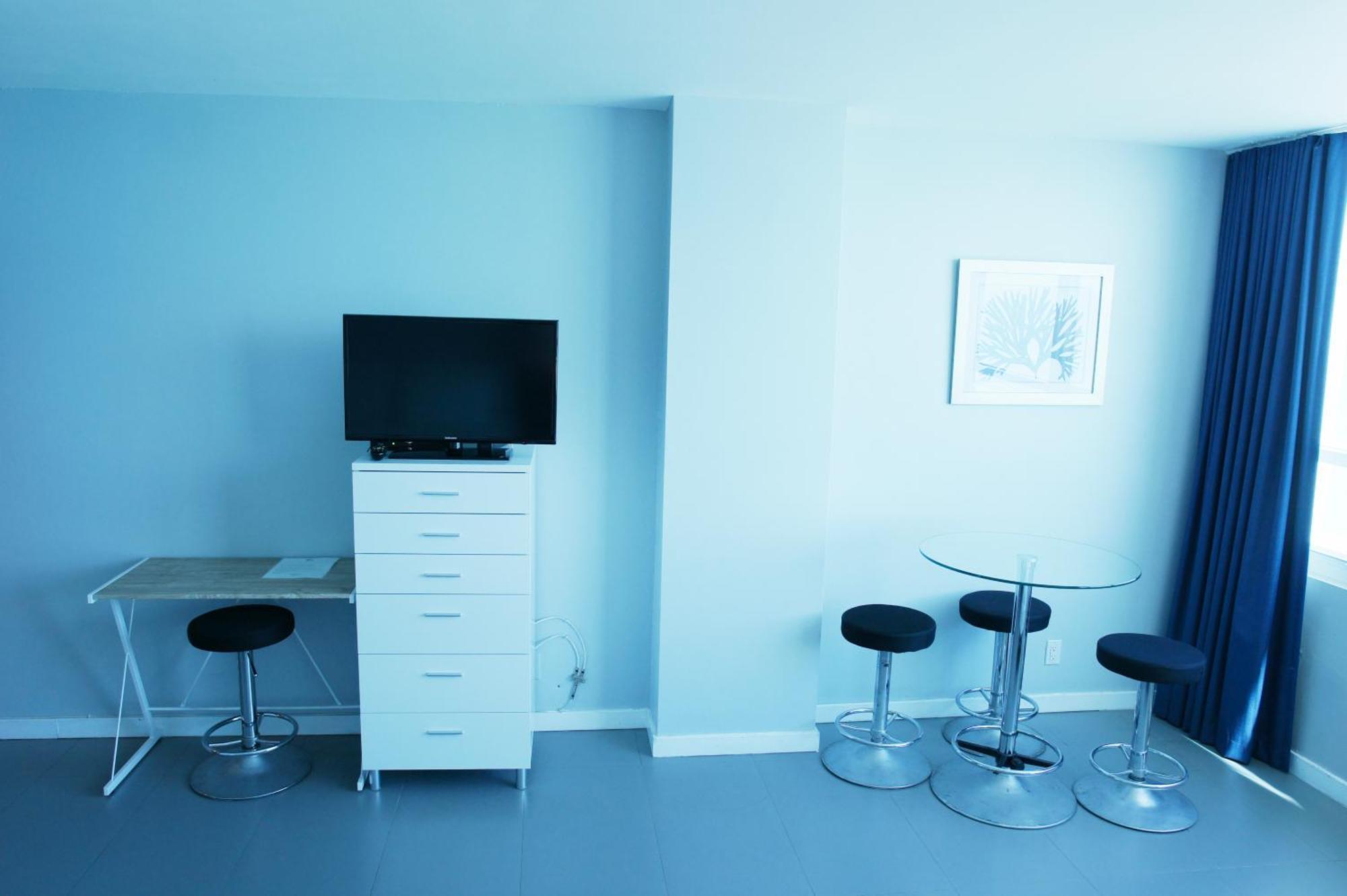Castle 835 Oceanview Studio On Beach With Pool, Gym, Bars, And Free Parking 마이애미 비치 외부 사진