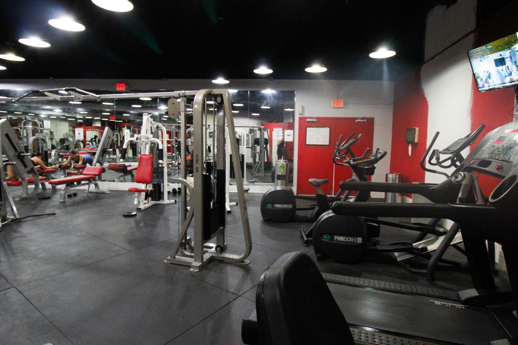 Castle 835 Oceanview Studio On Beach With Pool, Gym, Bars, And Free Parking 마이애미 비치 외부 사진