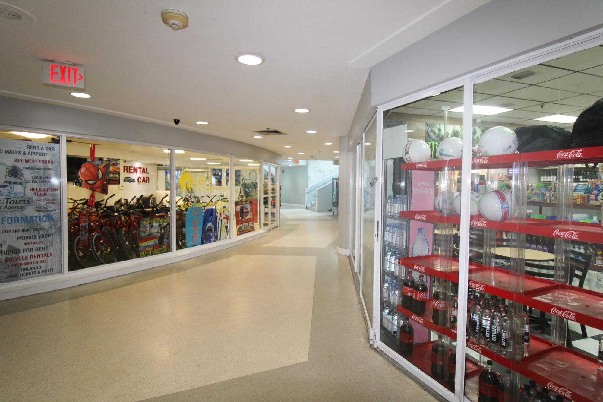 Castle 835 Oceanview Studio On Beach With Pool, Gym, Bars, And Free Parking 마이애미 비치 외부 사진